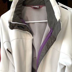 Salomon ski/snowboarding jacket